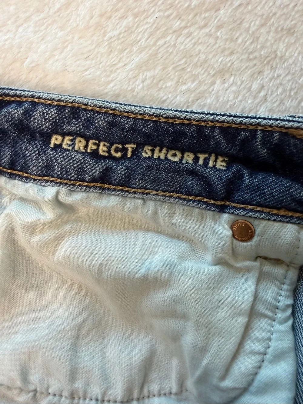 American Eagle Perfect Shortie Denim Shorts Women's Size 8 Medium Wash Stretch